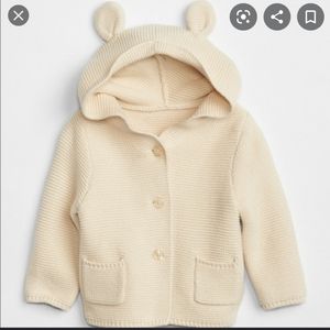 Gap Brannen Bear button up knit sweater